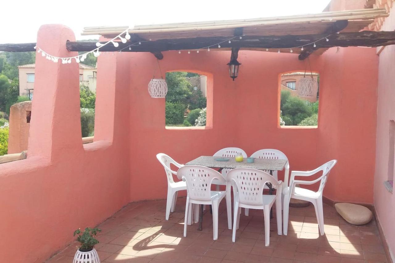 Un Angolo Di Paradiso A Pochi Passi Dal Mare Nel Villaggio Calarossa Isola Rossa Exterior photo